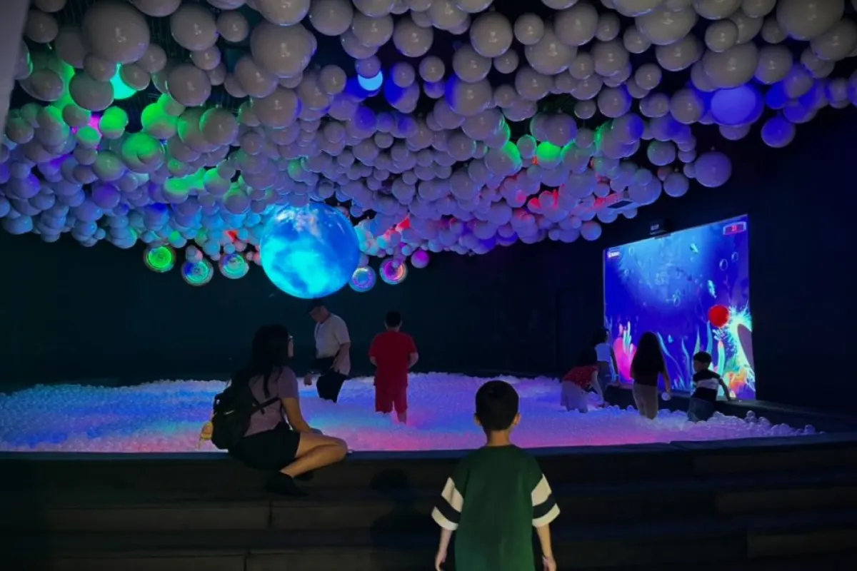 The bubble-ceiling ball pit and interactive light wall in the Fantasy zone at UFOREA Penang